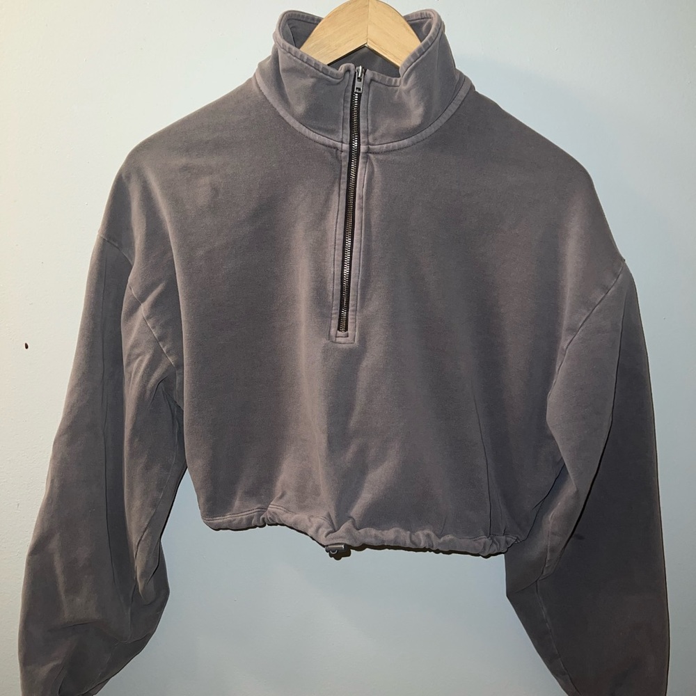 Aritzia TNA half zip cropped sweater